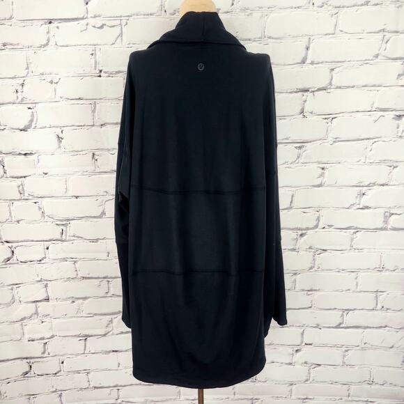 Lululemon Back In Action Wrap Women 8/10 Black Athleisure yoga gym workout comfy - Picture 2 of 8